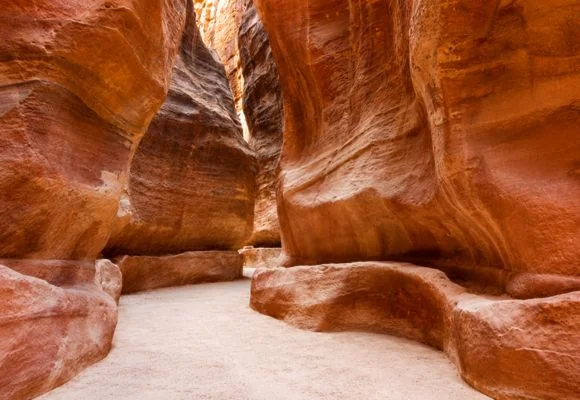 Al-Siq bis zur Schatzkammer (Hauptpfad)